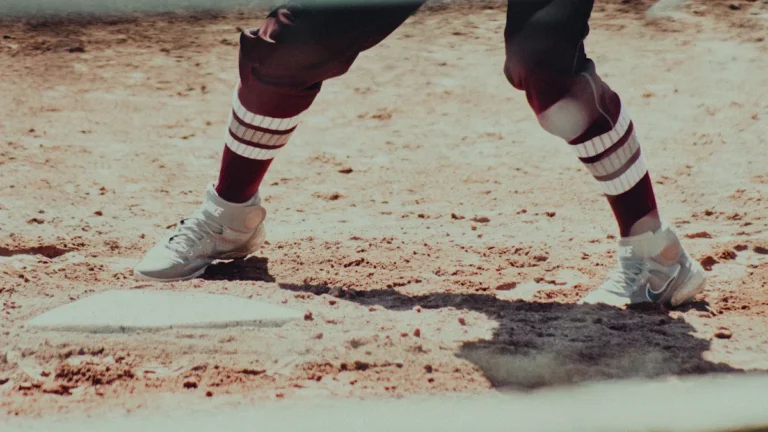 Do Cotton Socks Rub Leg Hair?