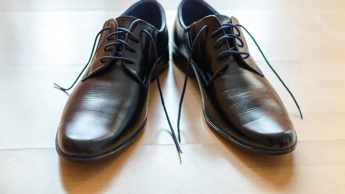 Men'
style=